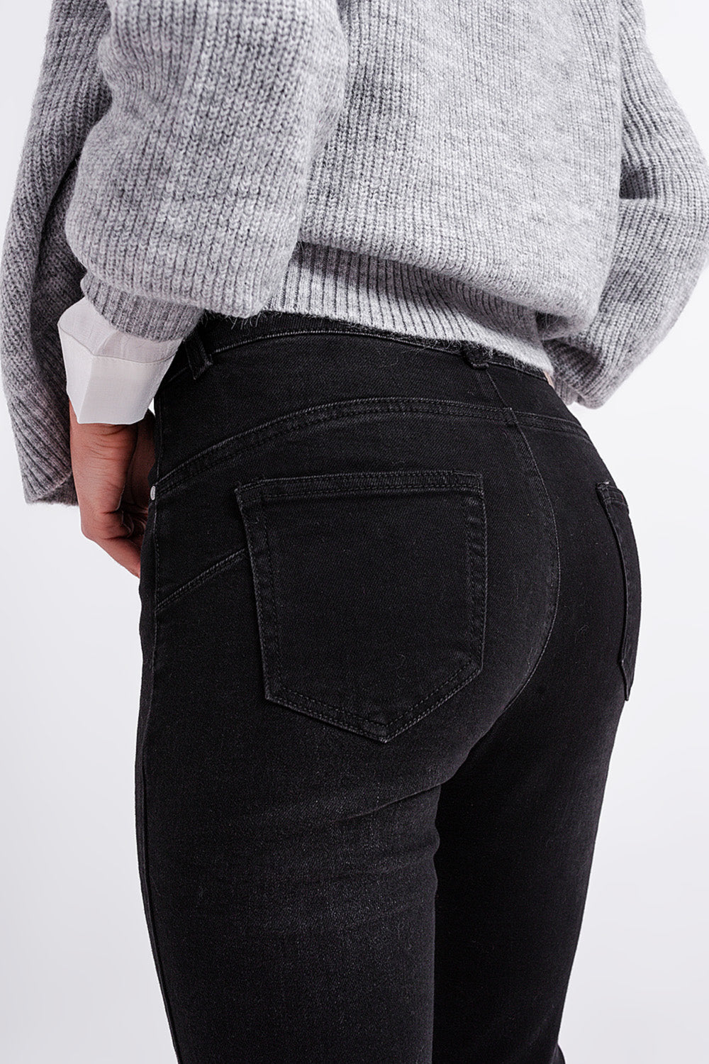 High-Waist Skinny Jeans in Black