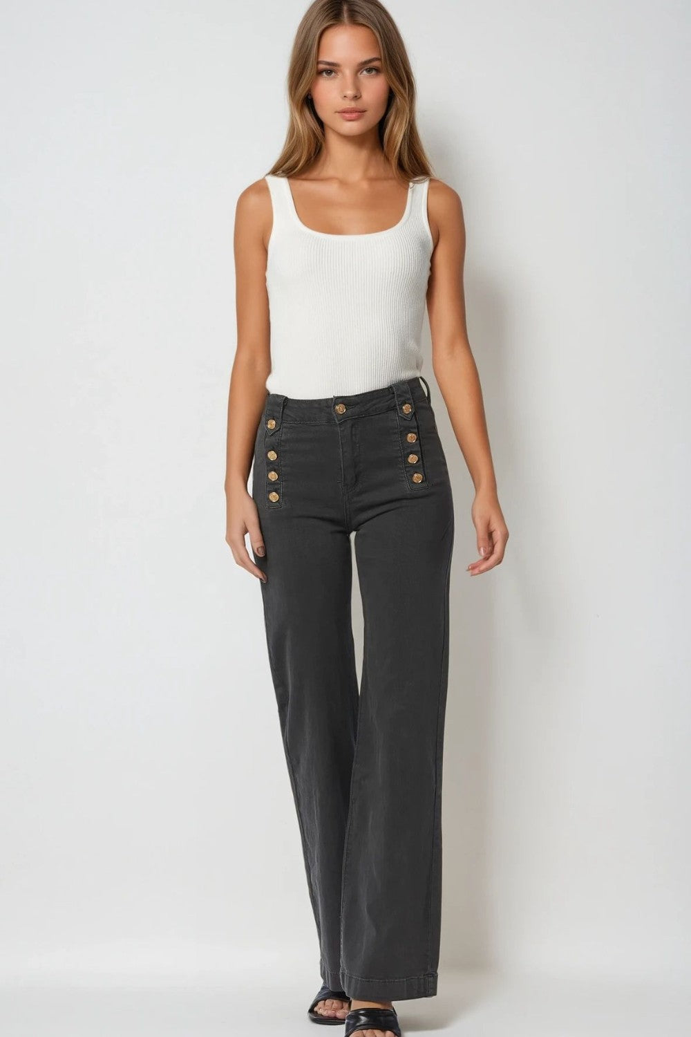 Straight Leg Jeans in Grey