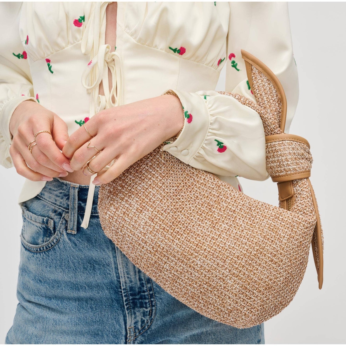 Paloma Knot Straw Crossbody: Tan