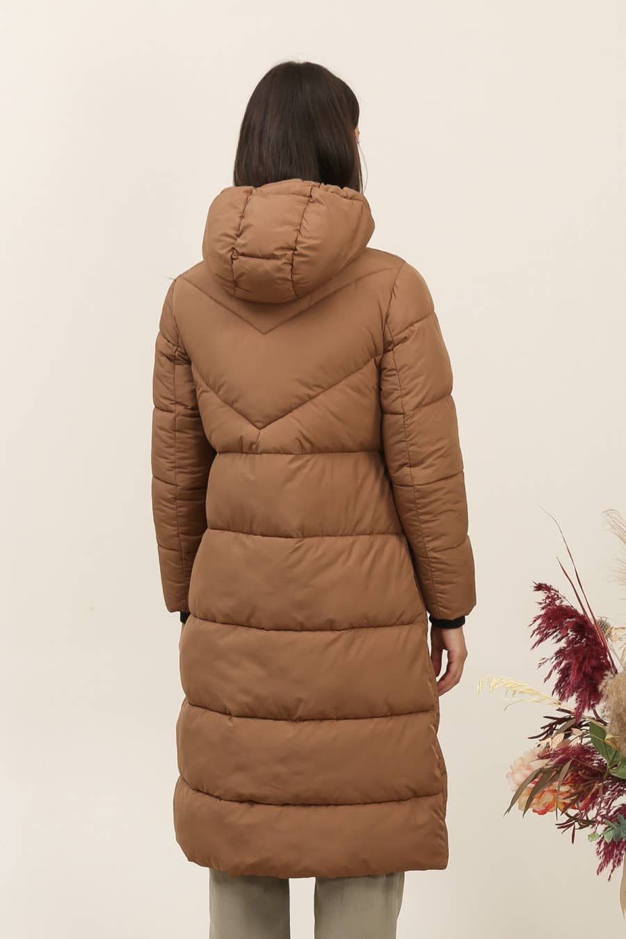 Mid-length down jacket with hood in Camel