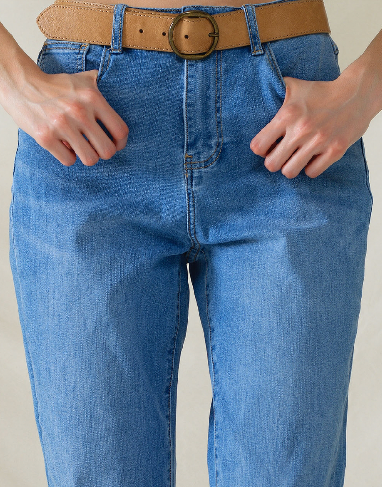 Mom Jeans in Mid Wash Blue