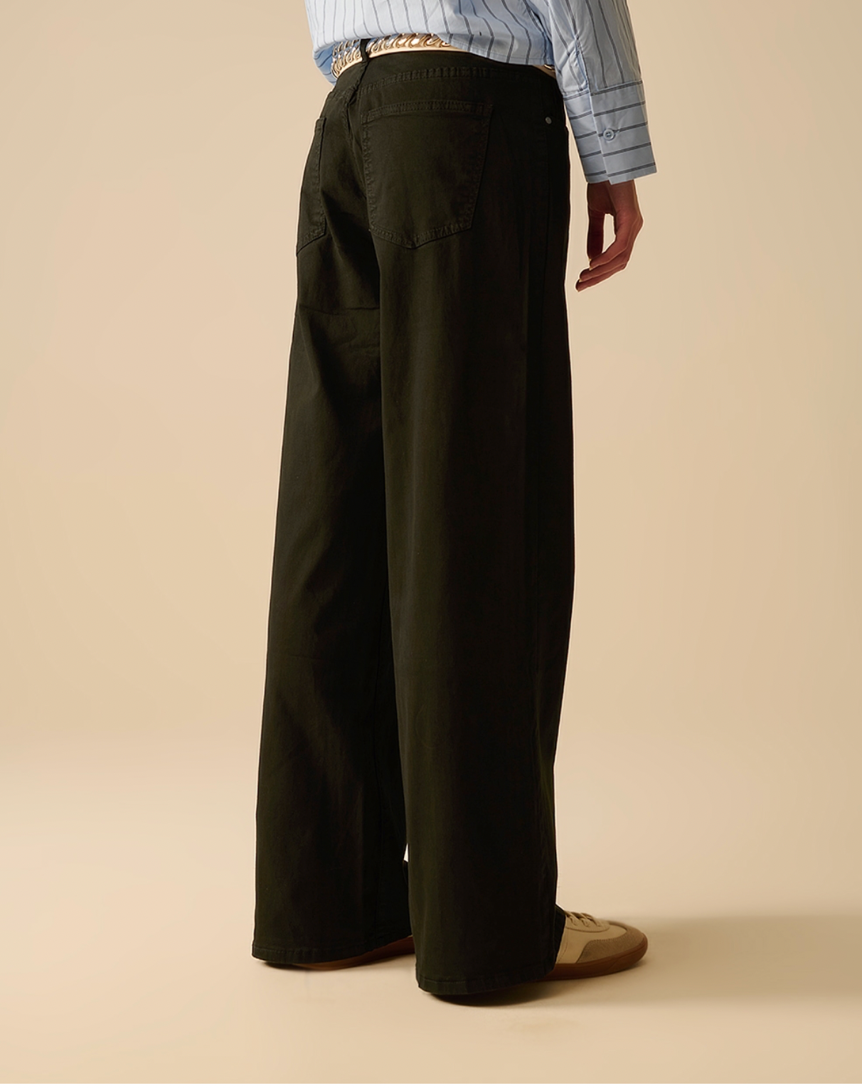 Straight Trousers in black