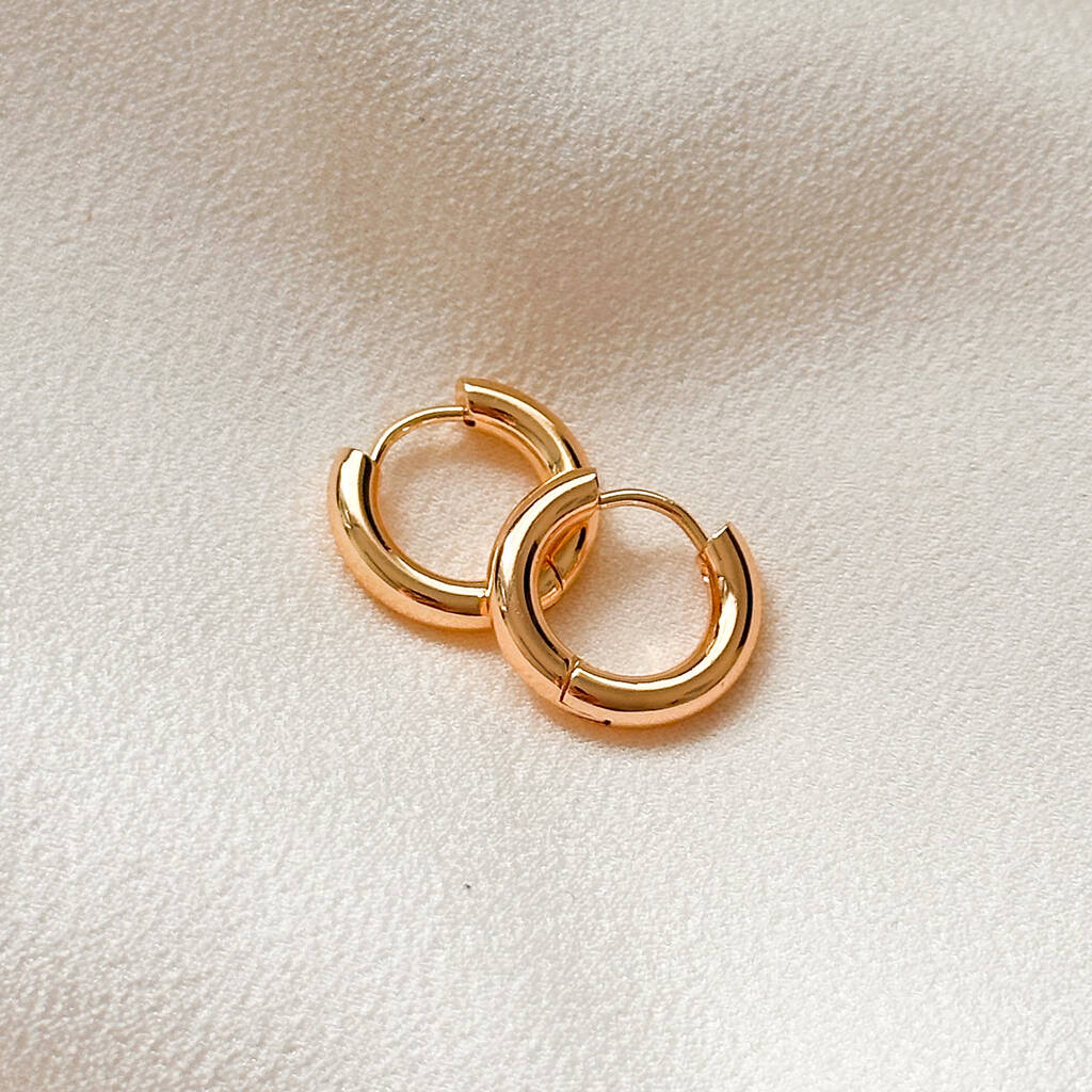 18K Gold Chunky Huggie Hoop Earrings