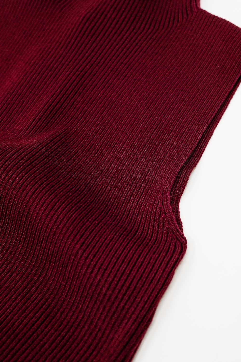 Sleeveless Vest Top in Burgundy