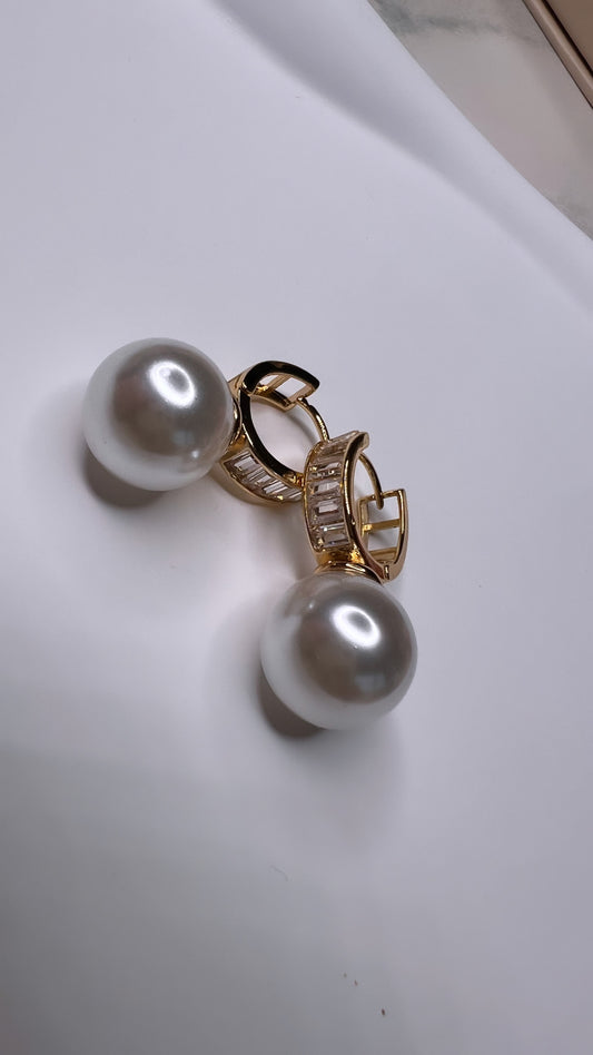 Pearl and Sparkle Earrings