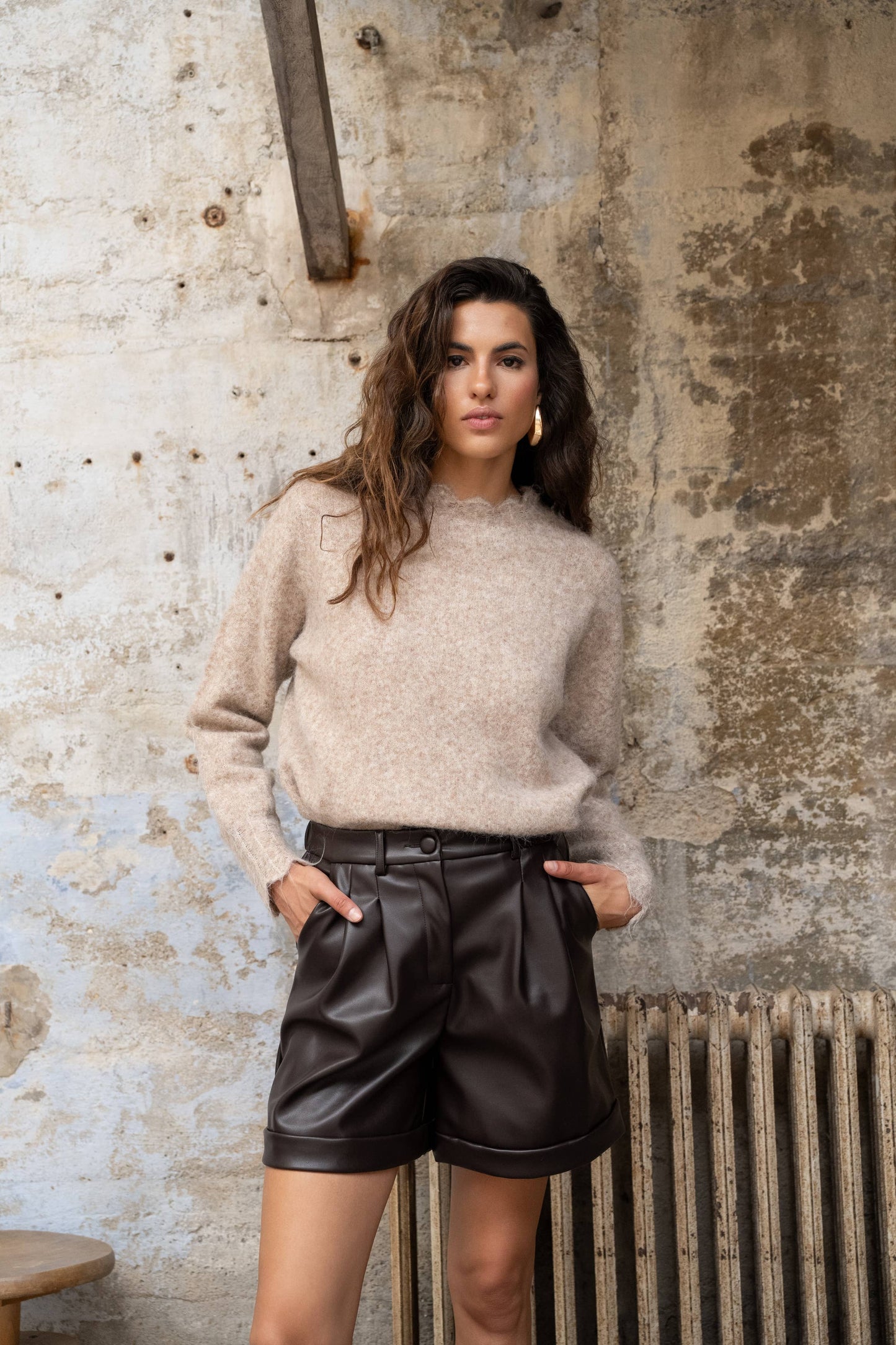Soft wool sweater in Coffee