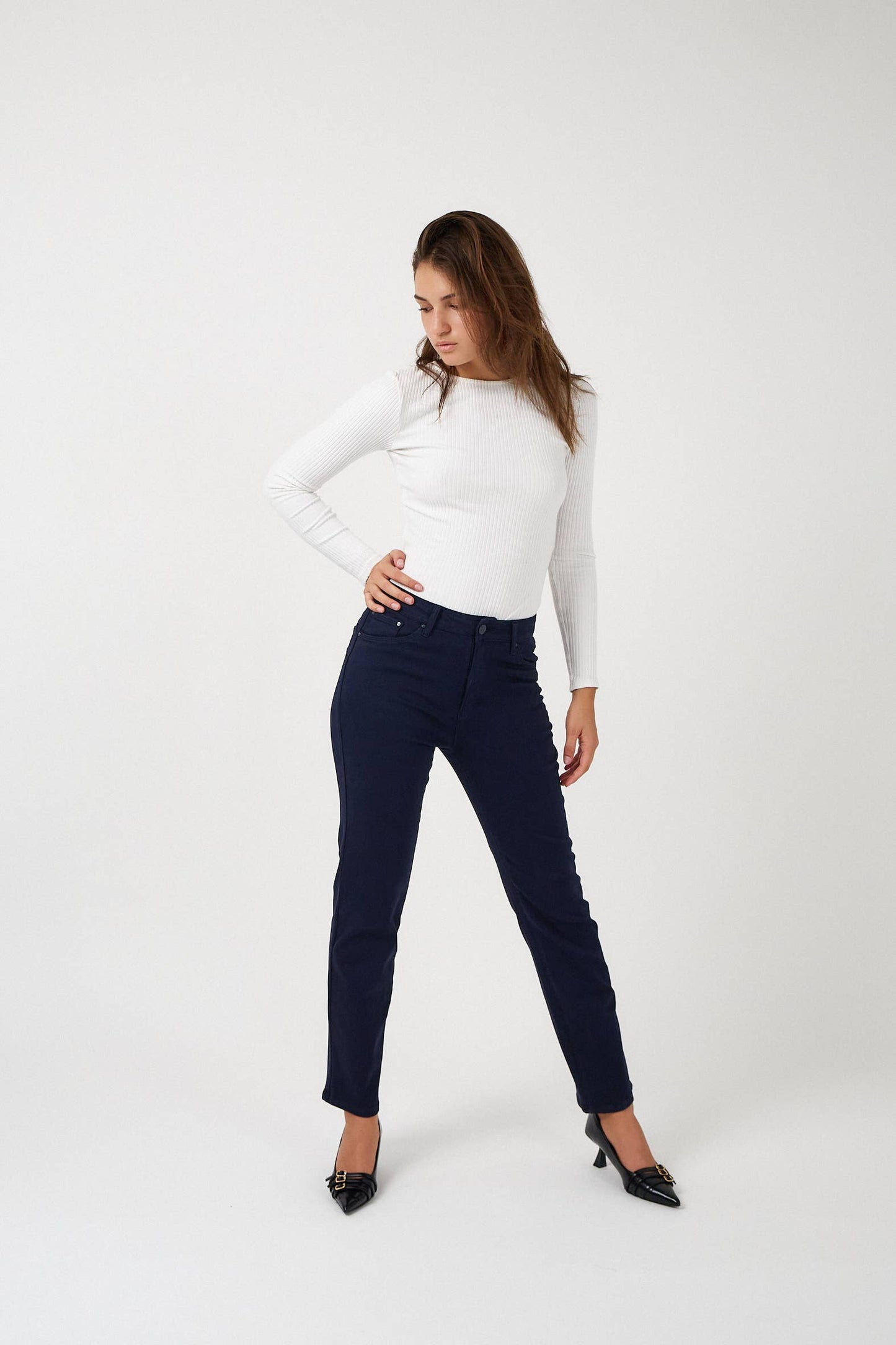 Elia Straight Jeans - Ana & Lucy: Dark brown