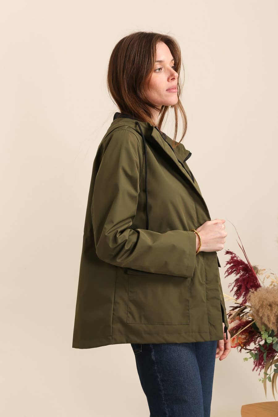 Short hooded jacket in Khaki