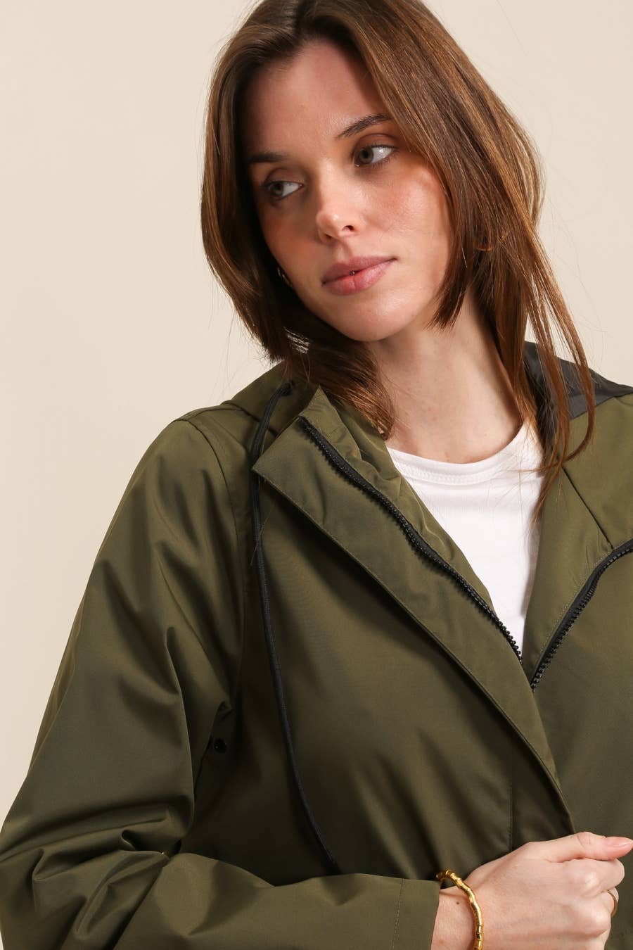 Short hooded jacket in Khaki