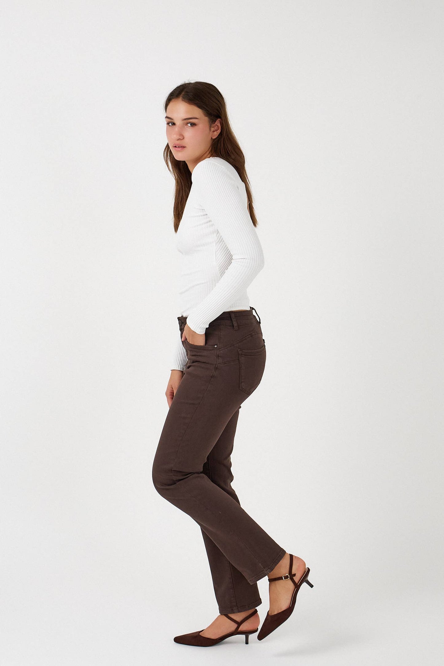 Elia Straight Jeans - Ana & Lucy: Dark brown