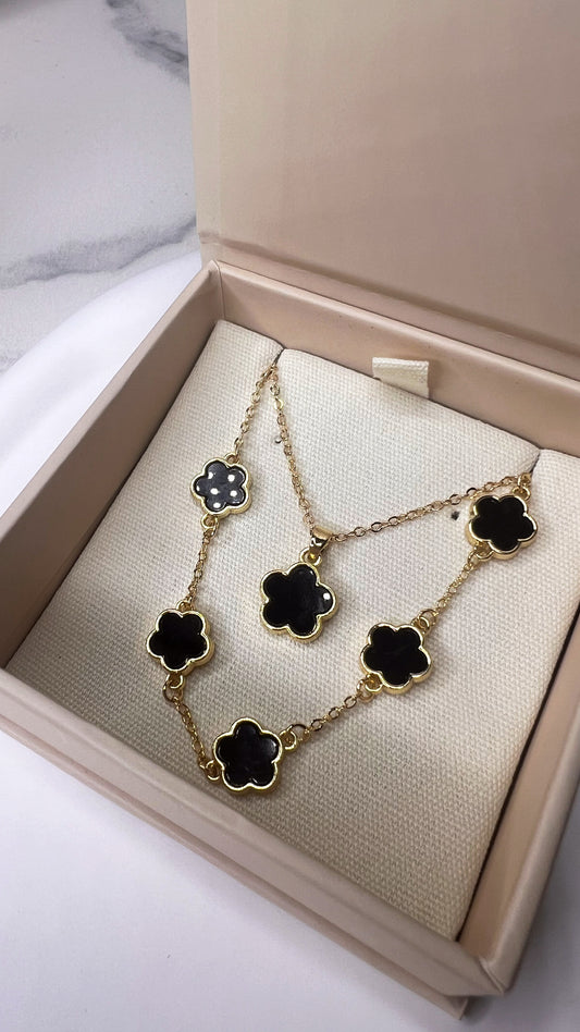 Clover Jewellery set in Black and Gold