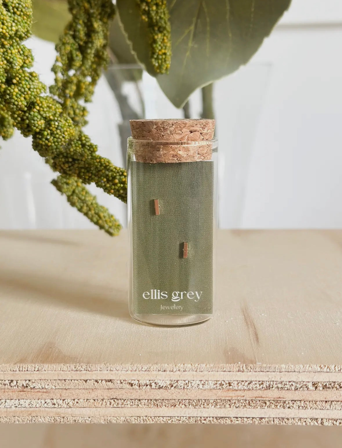 18k Gold Line Stud Earrings