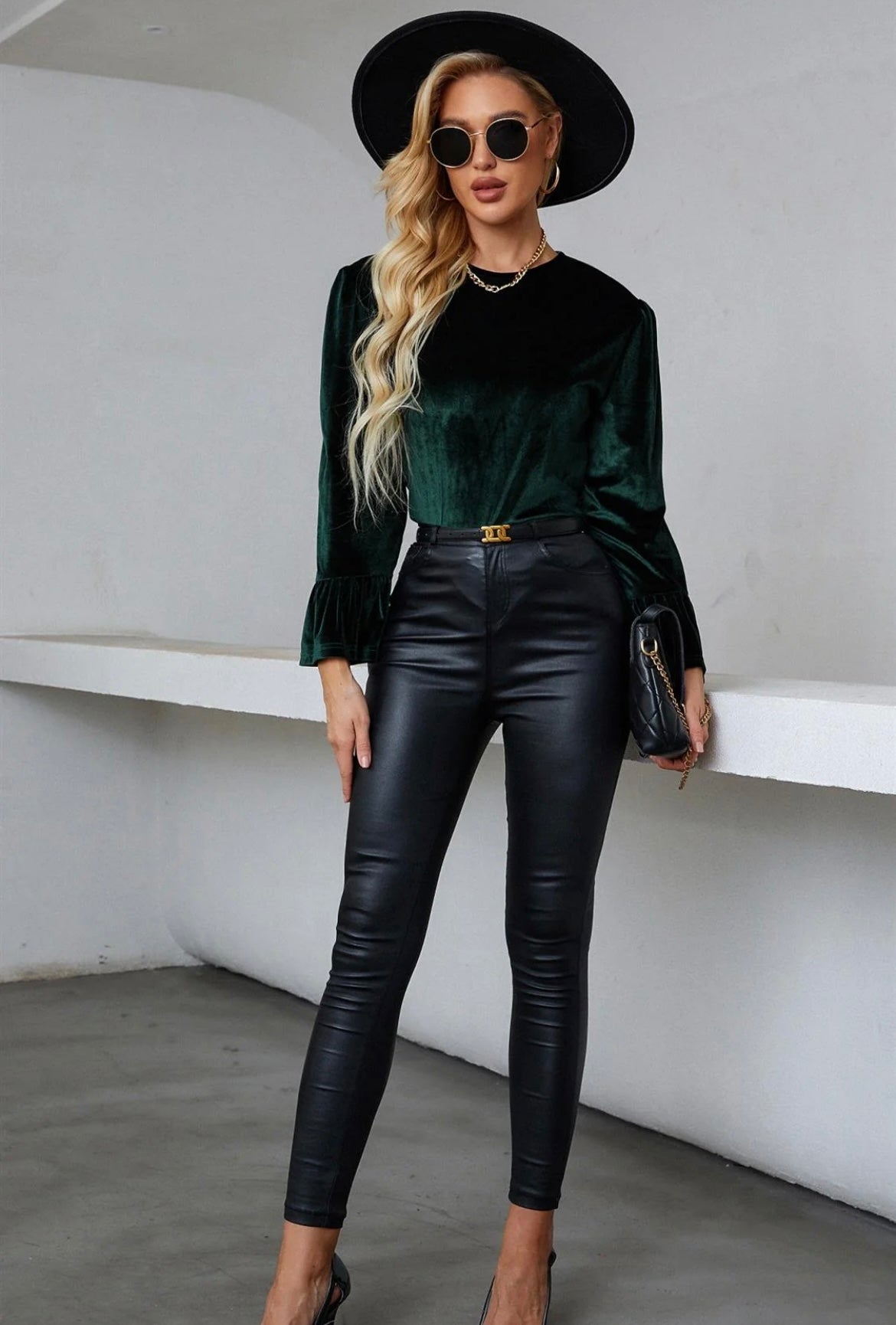 Velvet Top in Dark Green