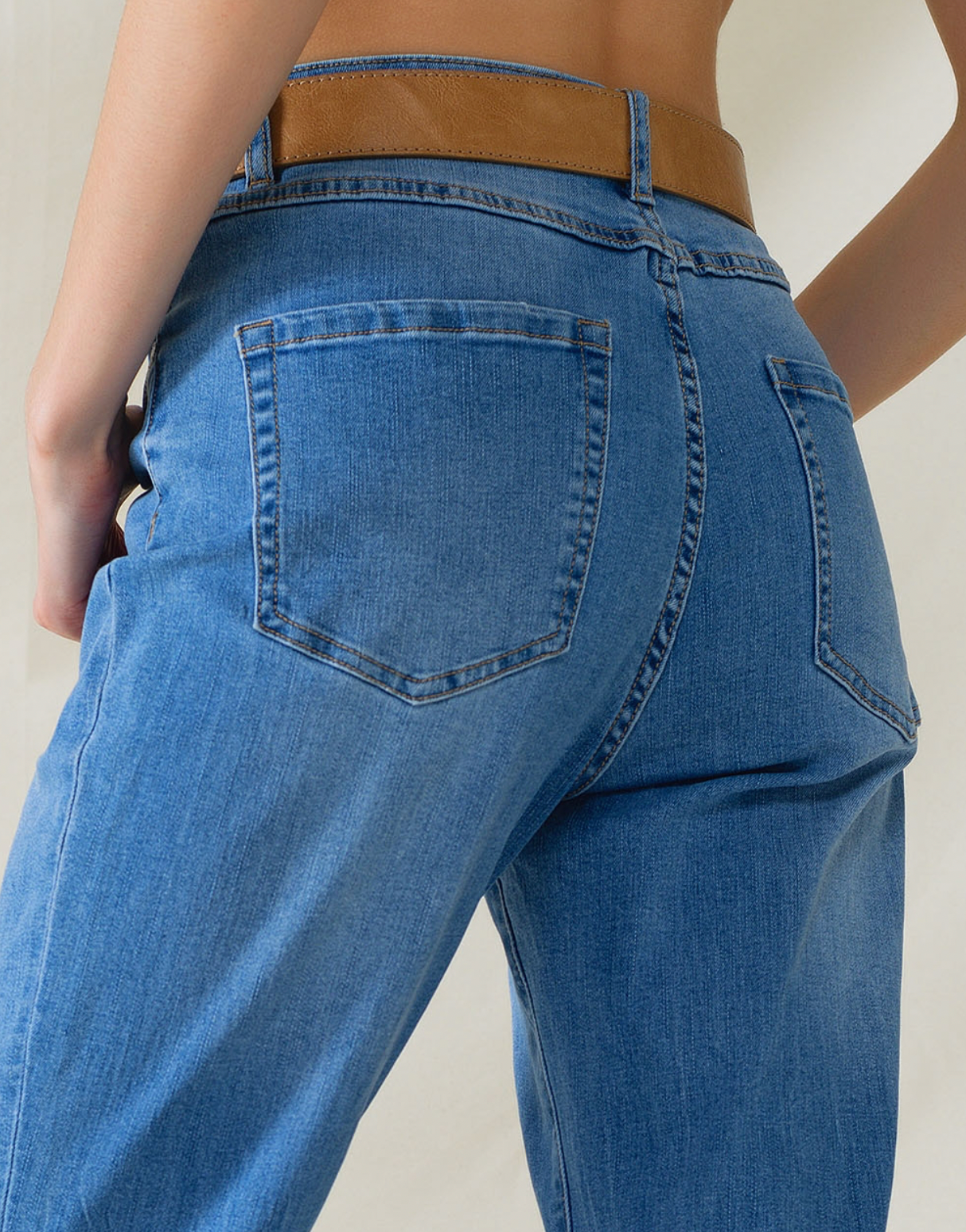 Mom Jeans in Mid Wash Blue