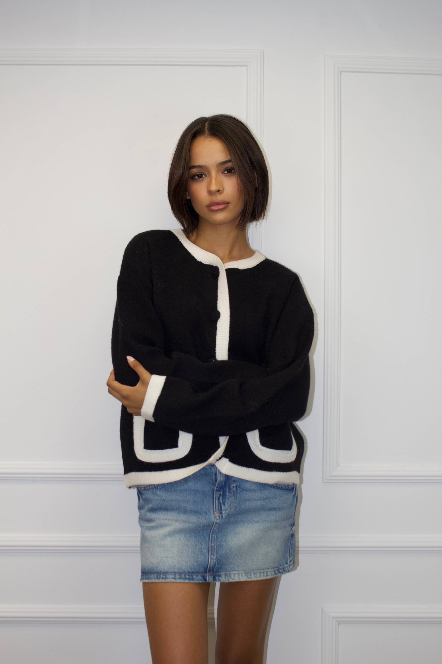 Round neck button through cardigan in Blue