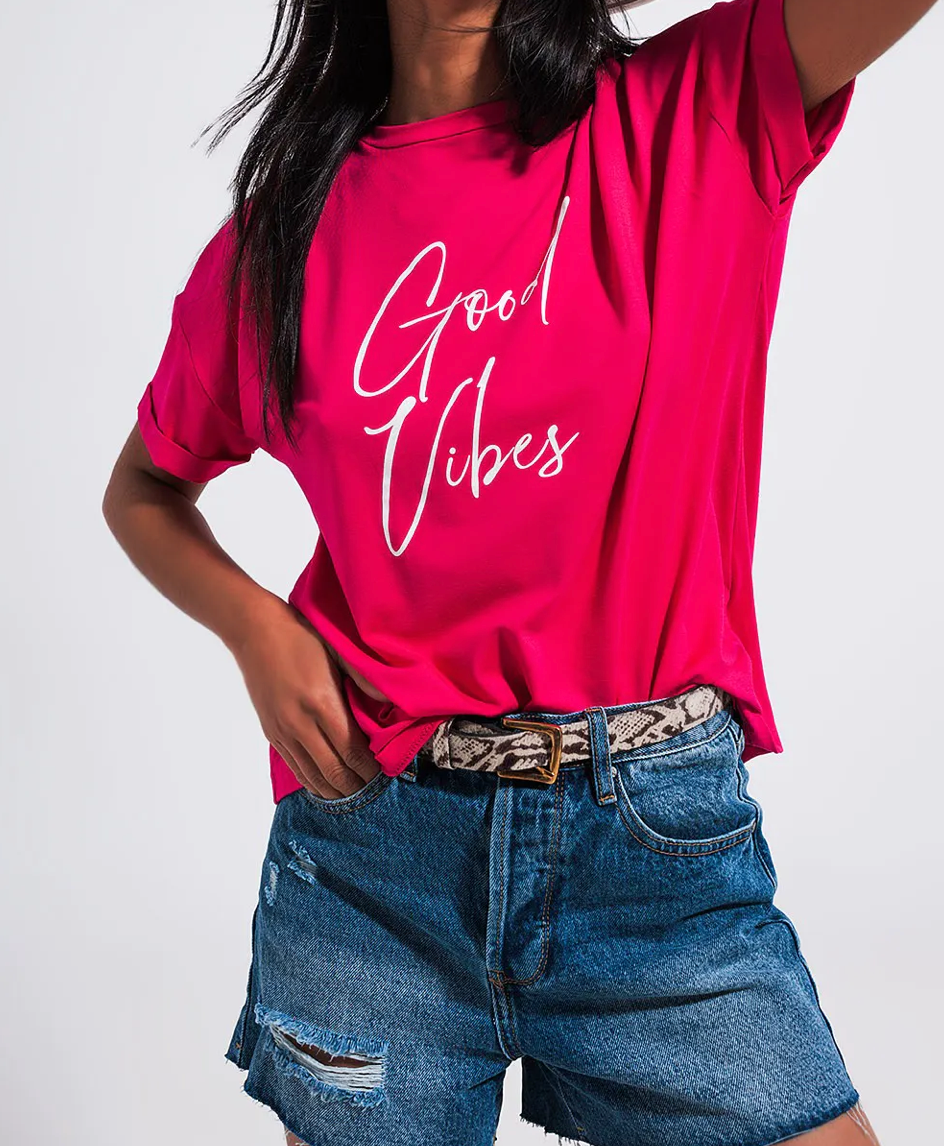 Good Vibes Slogan T-shirt in Fuchsia